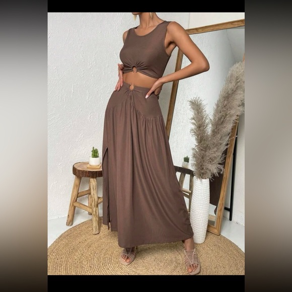 Brown summer set - Picture 2 of 3